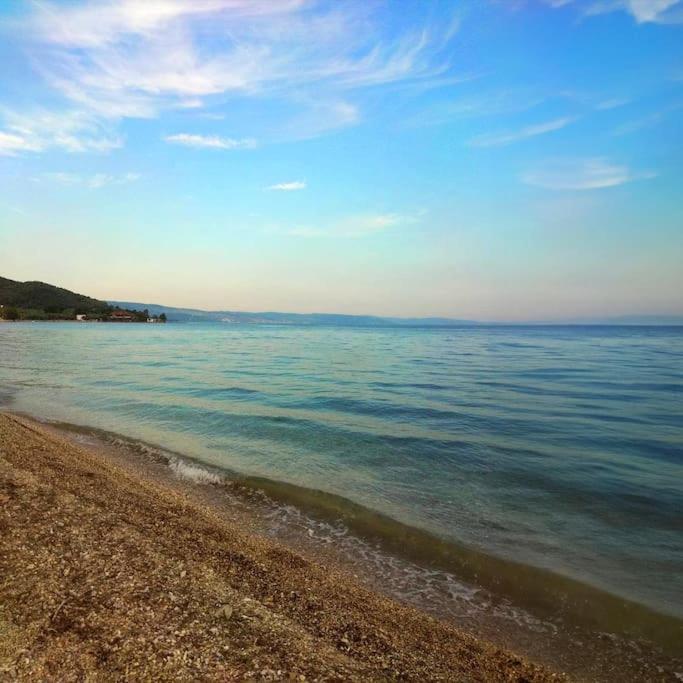 Sun & Sea : Malaki Seasideアパートメント エクステリア 写真